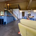 Apartment Altkreut Festenhof, Linde Und Kastanie, 2 Grosse Fewos Fuer Gruppen Bis 19 Personen Ruhig Und Naturnah, 60 Min Von Muenchen