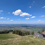 Altkreut Festenhof, Linde Und Kastanie, 2 Grosse Fewos Fuer Gruppen Bis 19 Personen Ruhig Und Naturnah, 60 Min Von Muenchen Apartment *